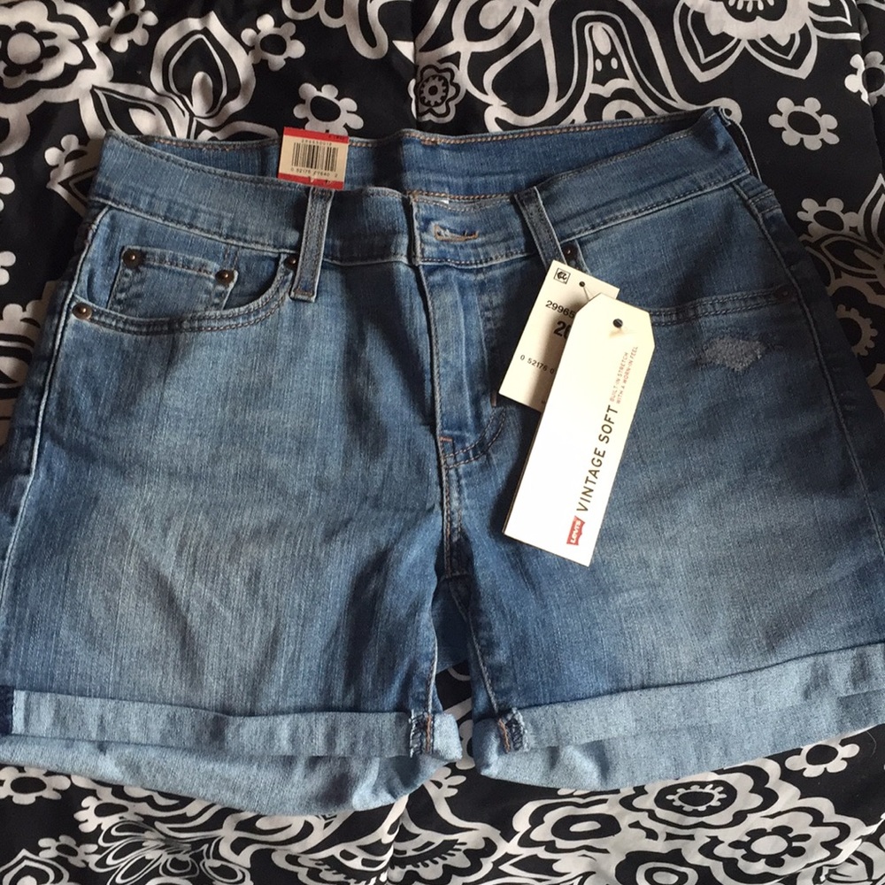 Levi Shorts